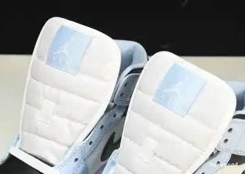 Hyperoad Jordan Blue Ice 1 Mid 0517